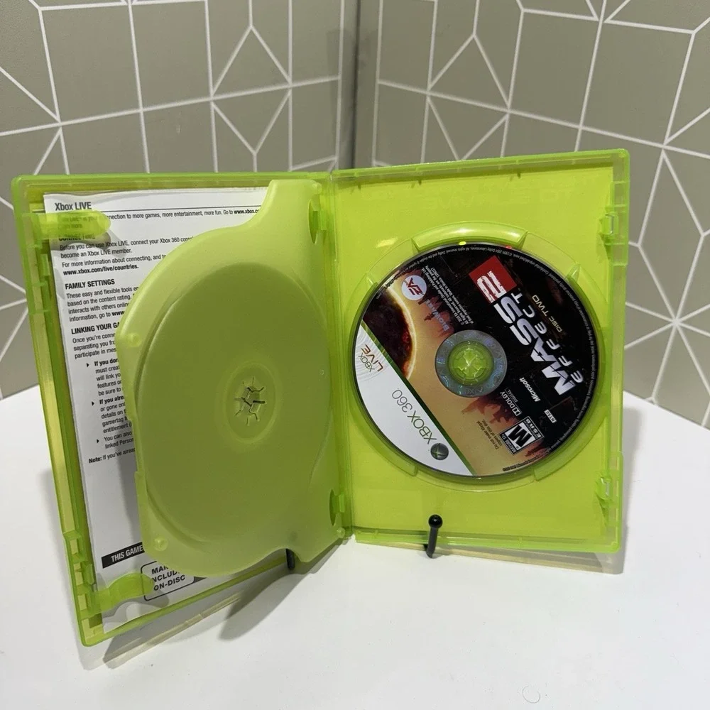 Xbox 360 Game Mass‎ Effect 2